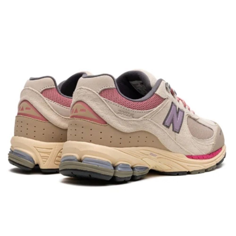 New Balance Beige and Pink Sneakers - Picture 2 of 9